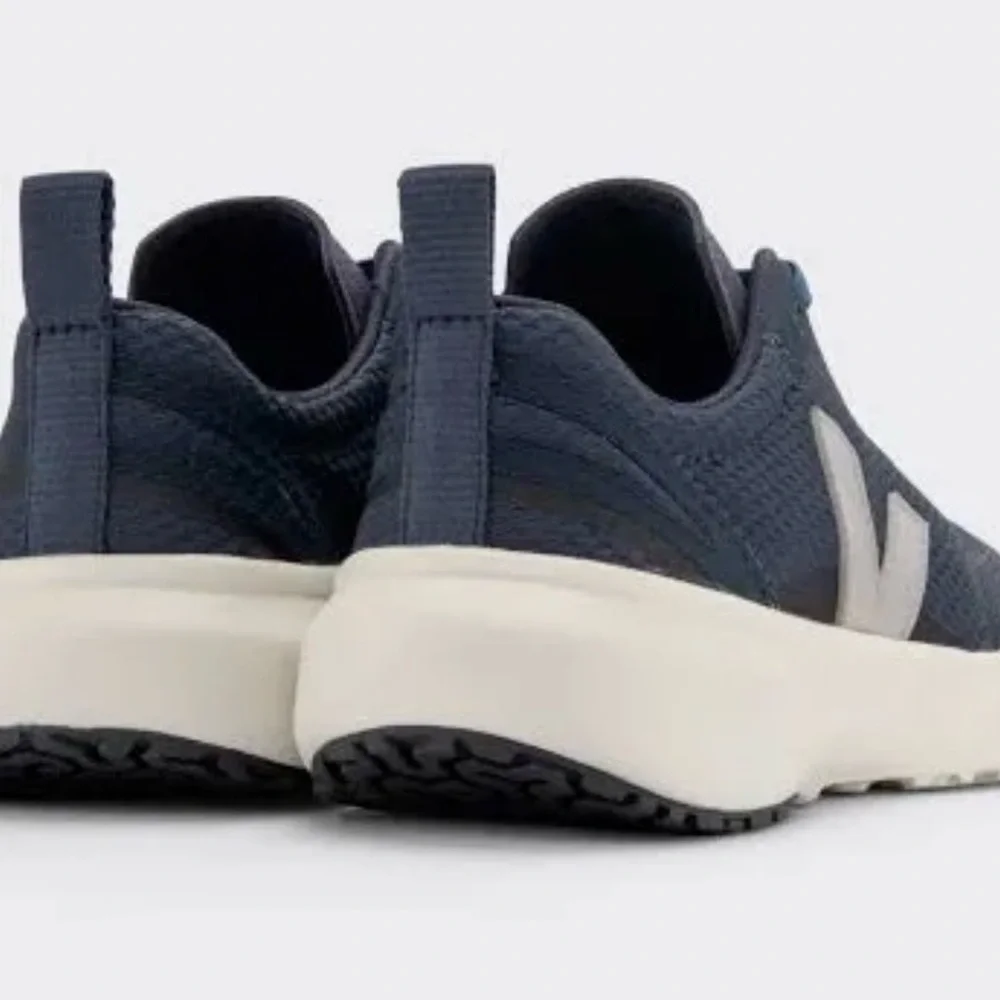 NWT Veja Kids Canary Navy Blue Sneakers - Size US 2 / EUR 33 - Picture 2 of 3